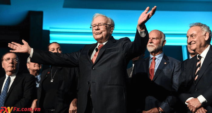 Berkshire Hathaway của Warren Buffett đã bán số cổ phiếu trị giá hàng tỷ đô la