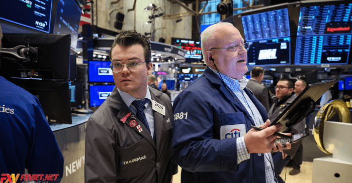 Số lượng cổ phiếu giảm giá nhiều hơn số cổ phiếu tăng giá với tỷ lệ 1,32 trên 1 trên NYSE